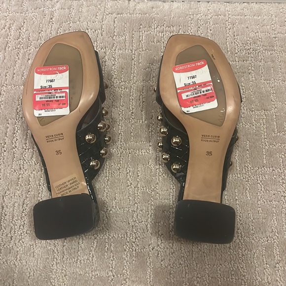 NWT - Forest Green and Gold Dot Sandals - Picture 4 of 5